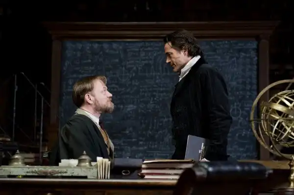 sherlock holmes2