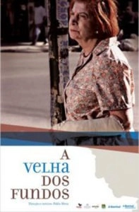 A Velha dos Fundos