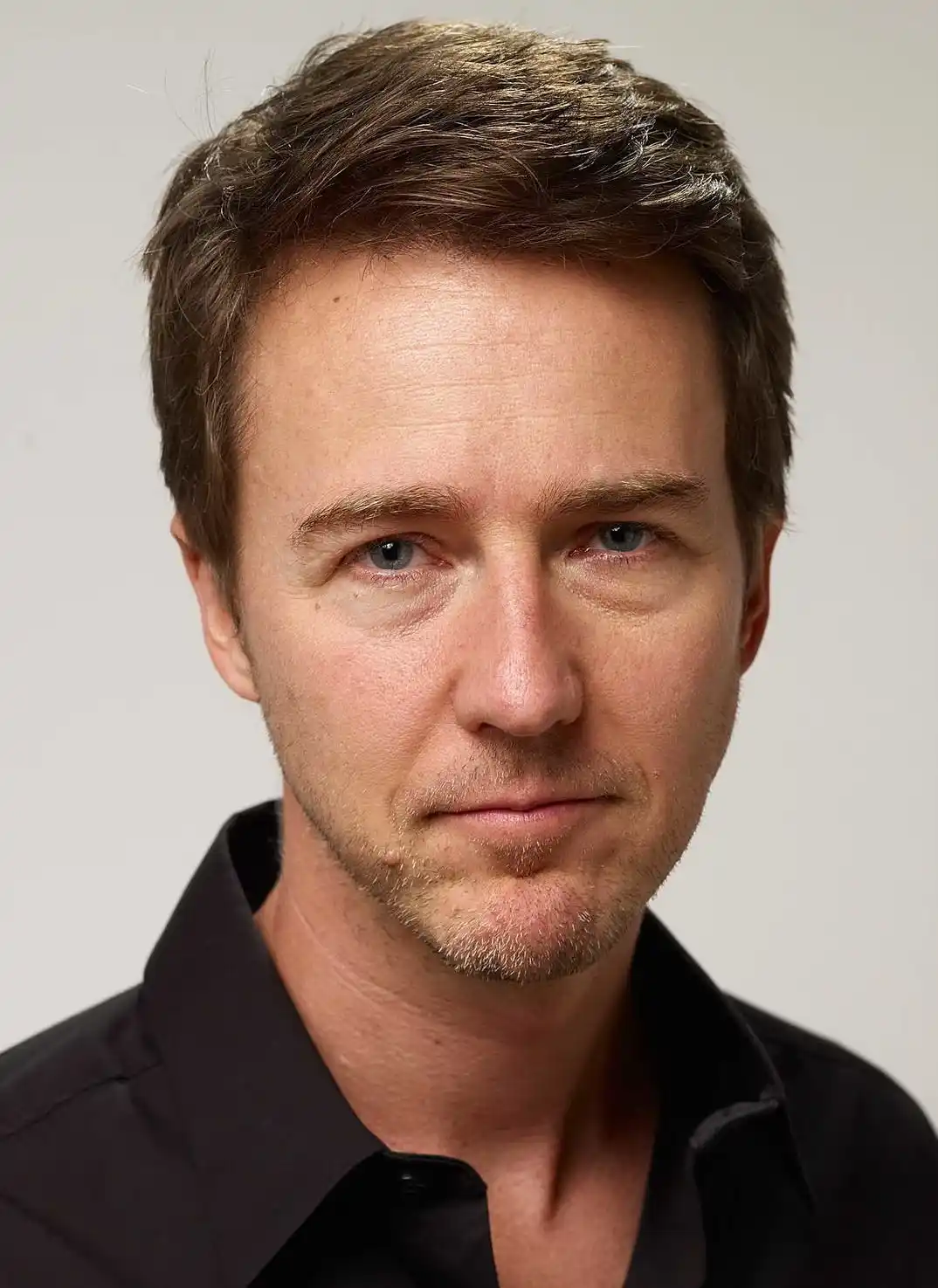 20161026 edward norton photos e1477506273136