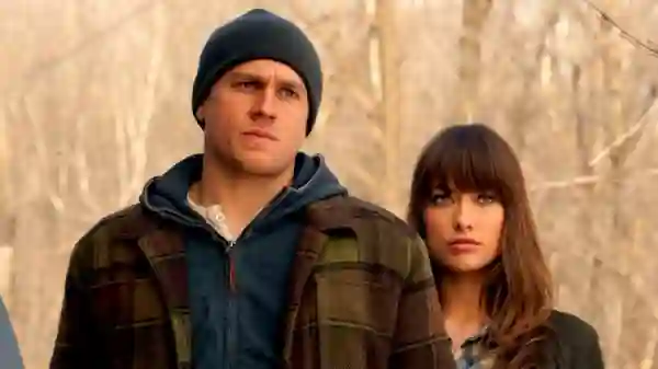 charlie hunnam in deadfall movie 5
