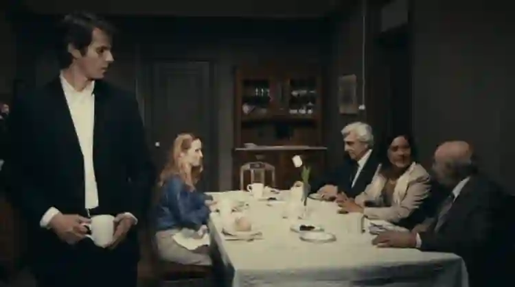 O Estranho Caso de Angelica papo de cinema 4 e1539656941749