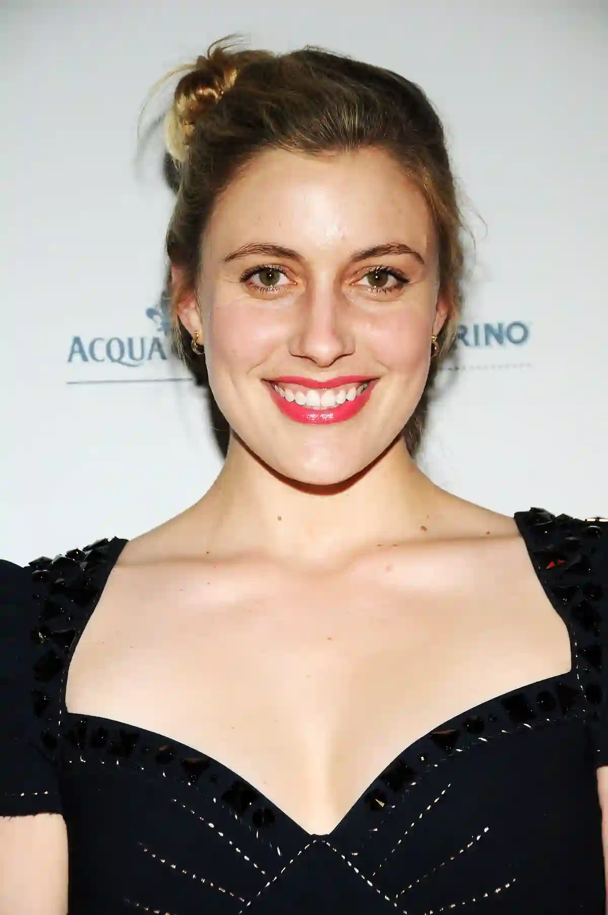 20160805 greta gerwig wore black dress grand chefs dinner nyc