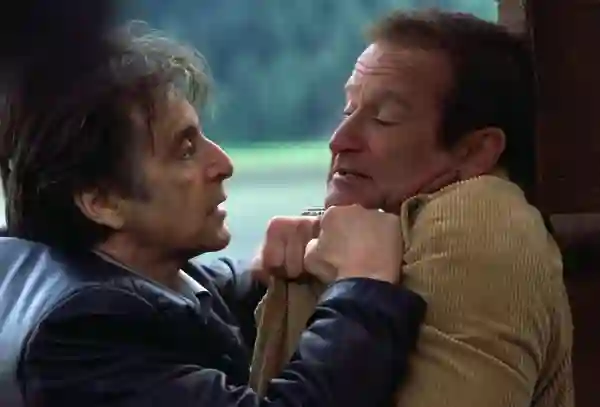 still of al pacino and robin williams in insomnia 2002 large picture