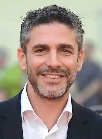 20161027 leonardo maximo sbaraglia lookking nice e1477593554871