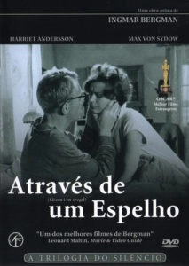 Através de um Espelho