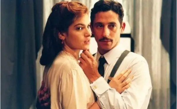 20150204 01 lara papo de cinema1 e1423072105792