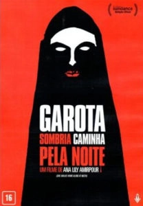 Garota Sombria Caminha Pela Noite