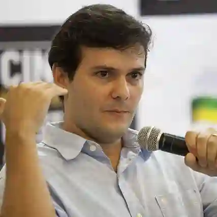 Rodrigo Gava leva As Aventuras do Pequeno Colombo ao Cine PE 2016 20 20160507 26578794750 e4f728b03c z e1462589321244
