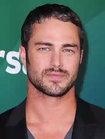 20160714 taylor kinney papo de cinema perfil