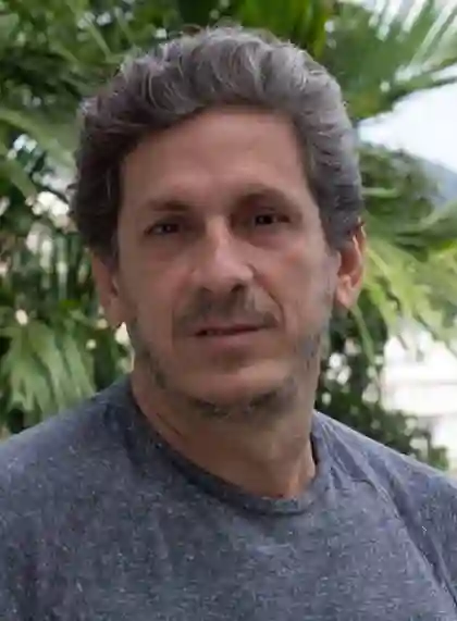 20160805 vespucio papo cinema perfil e1470411287476