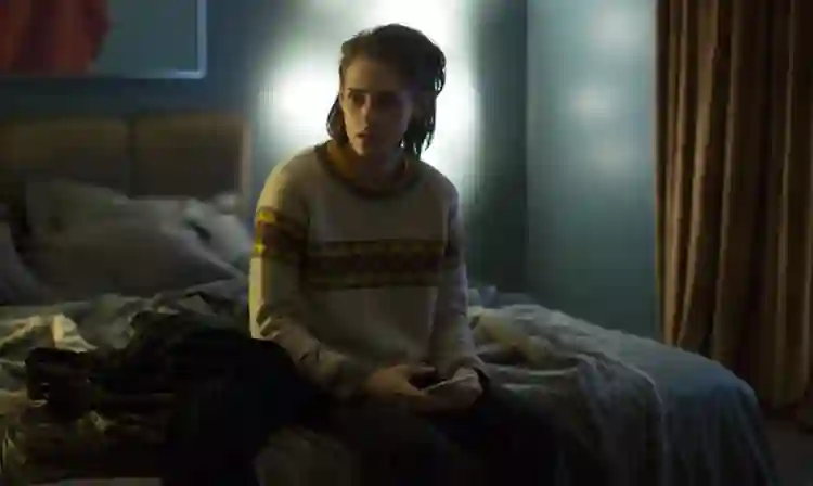 20161010 kristen stewart personal shopper e1573864299902