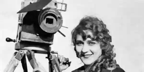 Papo Delas :: A pioneira Alice Guy-Blaché 2 20170509 alice guy blache papo de cinema 2 e1494294274782
