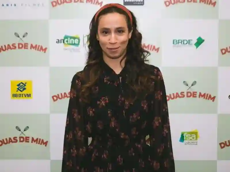 20170928 07 thalita carauta duas de mim papo de cinema e1506637359138
