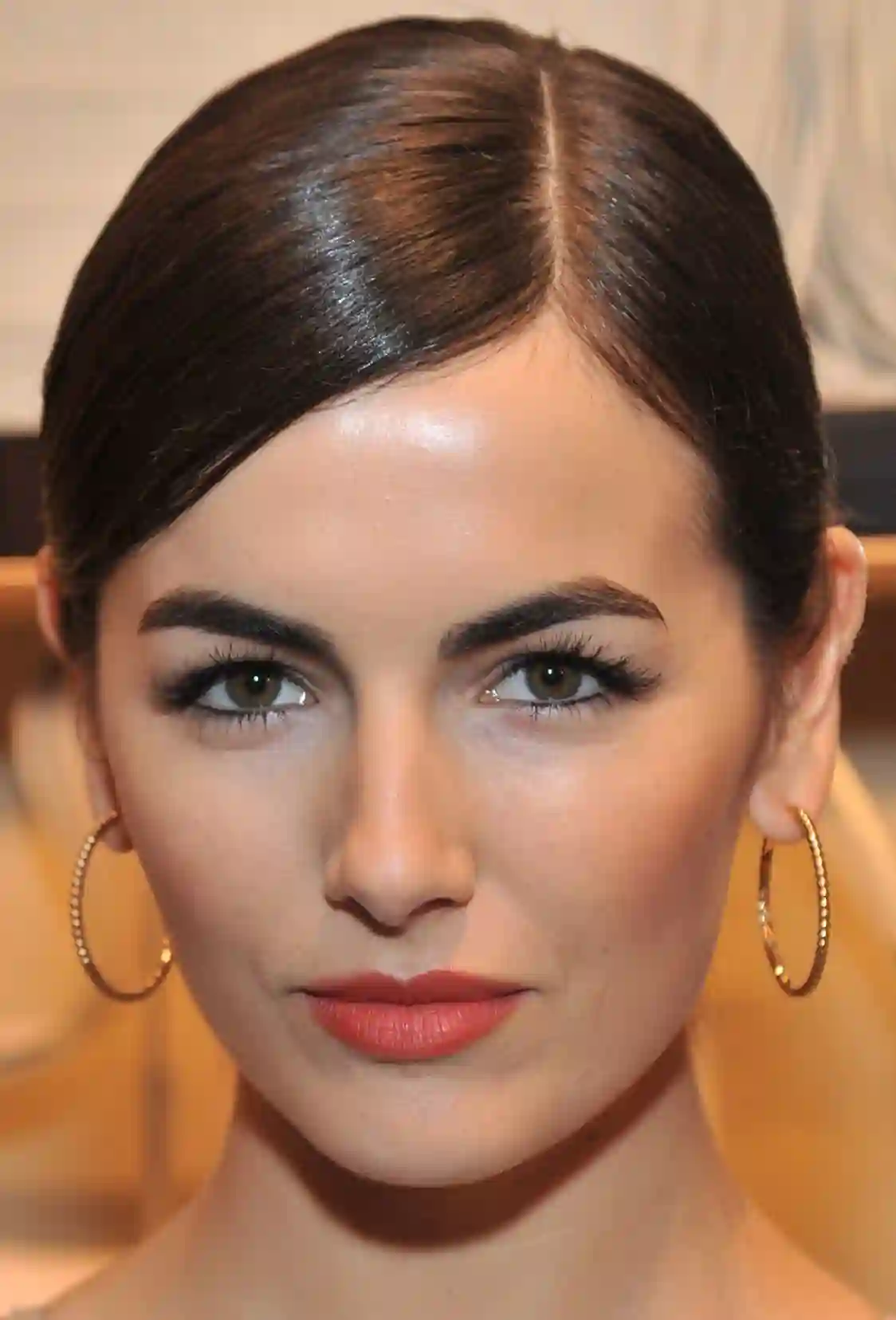 20171002 beauty 2013 04 camilla belle eye brows main