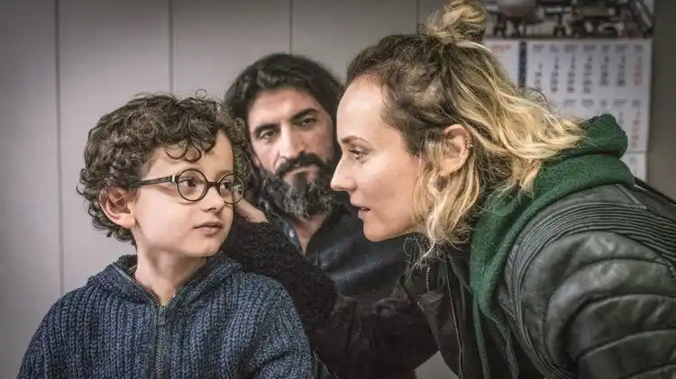 20180309 02 em pedacos papo de cinema