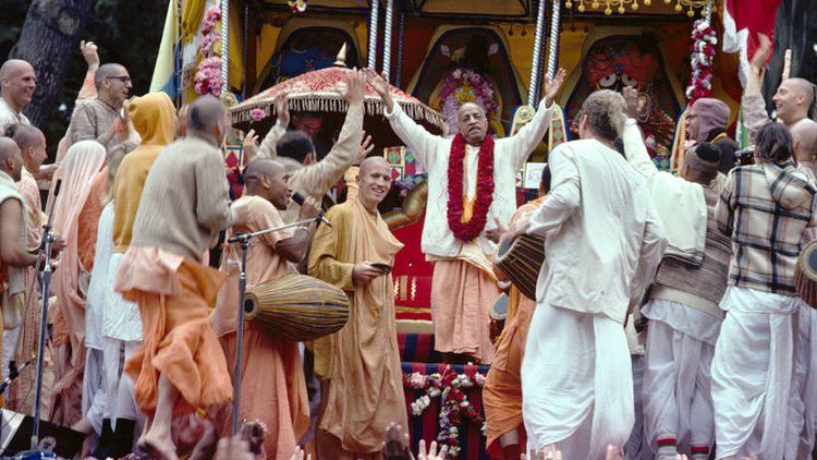 PDF) Entre impressos e mantras: o movimento Hare Krishna nos jornais do  Recife (1974-1984)