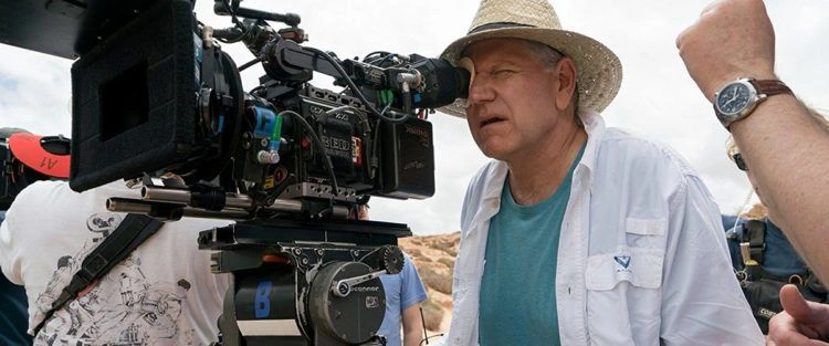 Top Top :: 05 motivos para ir aos cinemas conferir Aqui 3 Robert Zemeckis