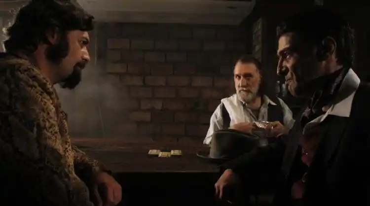 20180524 02 a superficie da sombra papo de cinema e1527141034492