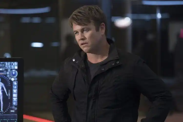 20180626 luke hemsworth stubbs creditos john p johnson
