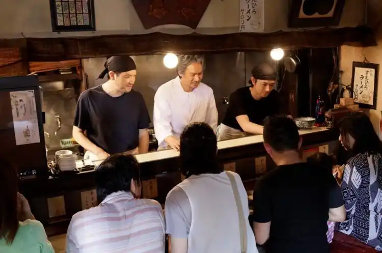 20180724 02 lamen shop papo de cinema e1532469473302