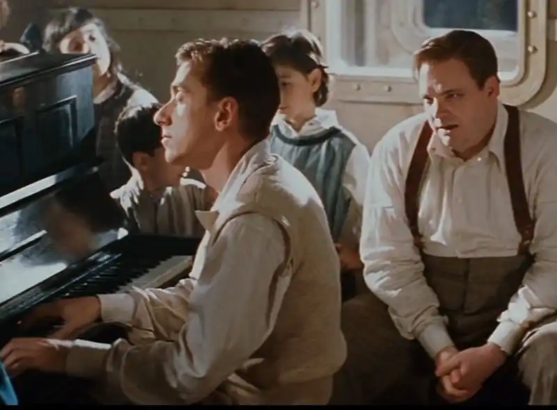 20180709 a lenda do pianista do mar papo de cinema 800