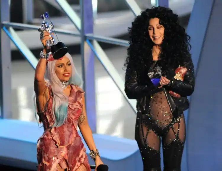20190208 lady gaga cher papo de cinema