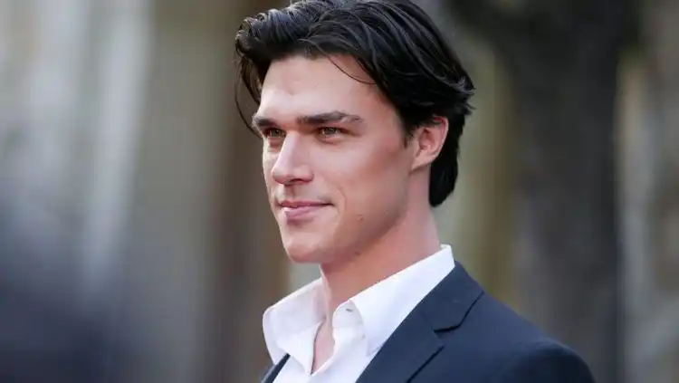 Astro de American Horror Story interpretará Lanterna Verde em série 2 20190215 finn wittrock 2