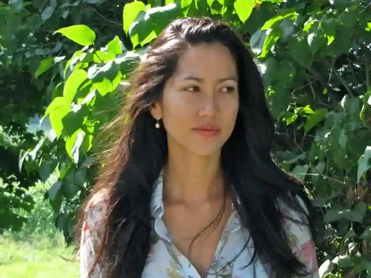Gold Mountain :: Michelle Yeoh negocia para estrelar filme de Alan Taylor 2 20190624 frances ya chu cowhig papo de cinema