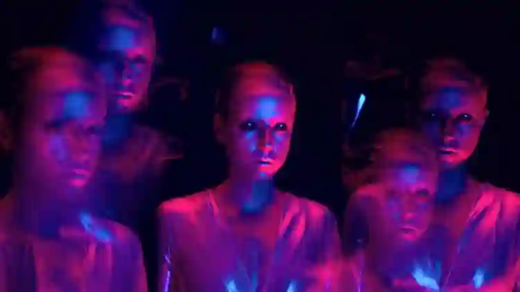 Copenhagen Cowboy :: Confirmada a nova série do cineasta Nicolas Winding Refn 2 20190719 muito velho para morrer jovem papo de cinema t1 1