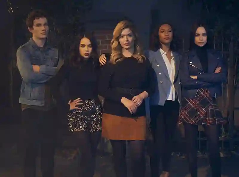 20190806 pretty little liars the perfectionists papo de cinema 800 t1