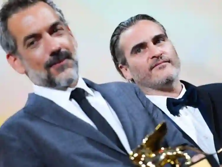 Coringa :: Joaquin Phoenix fala sobre experiência de viver o personagem 2 20190907 coringa veneza 2019 papo de cinema e1567888861519