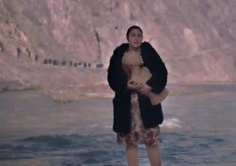 20191021 deus mulher e seu nome petnia papo de cinema 800