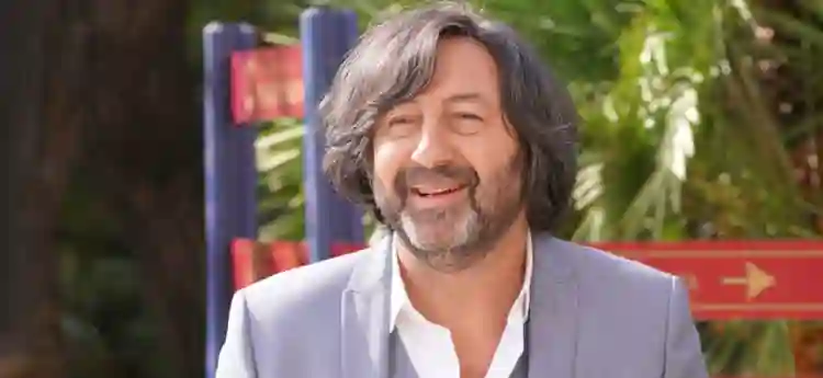 Um Amante Francês :: "É preciso falar de temas urgentes, porém de modo positivo", explica Olivier Baroux 3 20191126 kad merad