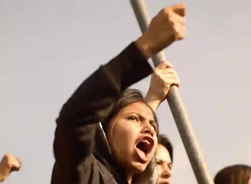 20200204 saria papo de cinema 800