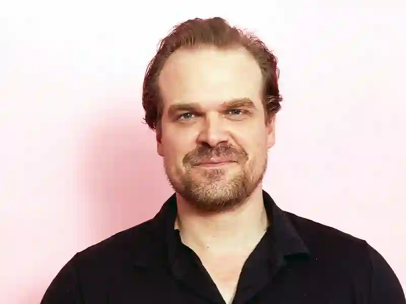 20200214 david harbour papo de cinema