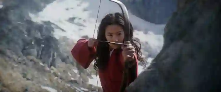 Estudo prevê queda de ao menos 40% nas bilheterias mundiais em 2020 2 20200412 mulan papo cinema