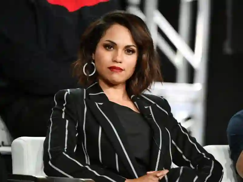 20200515 monica raymund 03 papo de cinema scaled e1589572757858