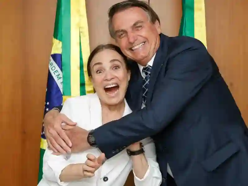 20200520 regina duarte papo de cinema 800