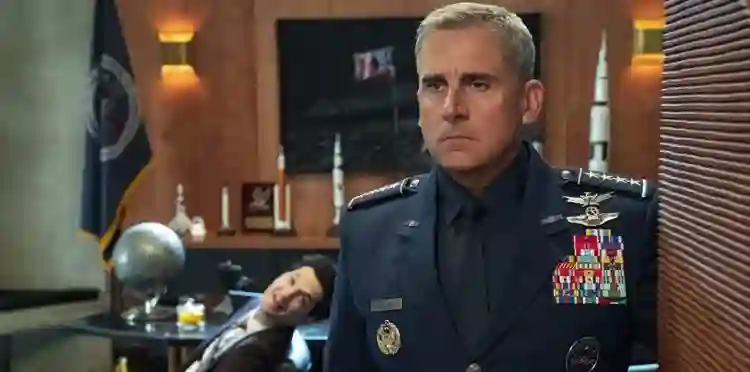 20200528 space force papo de cinema t1 5 e1590848184563