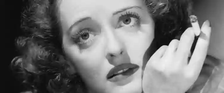 Opinião :: Química, charme, carisma e a crítica de cinema 4 20200625 bette davis papo de cinema 1200