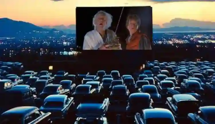 Opinião :: Drive-in é moda ou resgate? 2 20200909 drive in 00 papo de cinema
