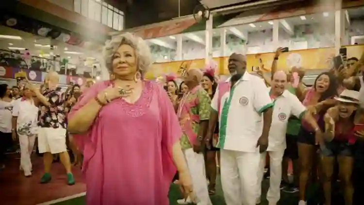 O Samba é Primo do Jazz :: “Que a Alcione é o máximo, todo mundo já sabe. Meu interesse era mostrar outra faceta”, revela a diretora Angela Zoé 4 20200922 whatsapp image 2020 09 22 at 14 29 41