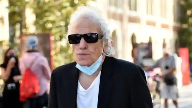 Shia LaBeouf deixará a “aposentadoria” para viver monge em filme de Abel Ferrara 2 20201027 sportin life papo de cinema 2