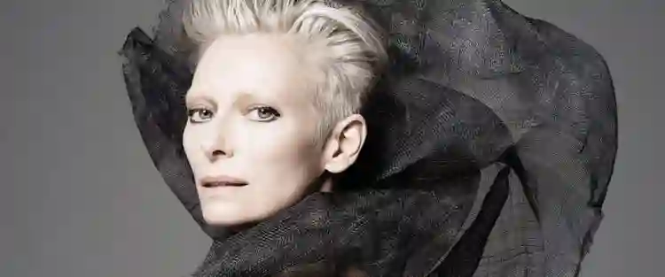 Festival de Berlim 2025 :: Tilda Swinton receberá o Urso de Ouro Honorário 2 Tilda Swinton, destaque do Festival de Berlim 2025
