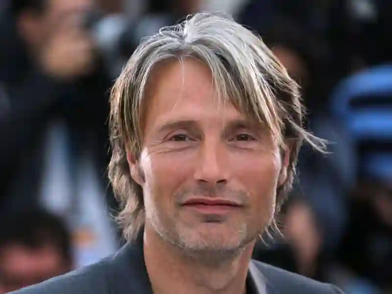 20201111 mads mikkelsen papodecinema