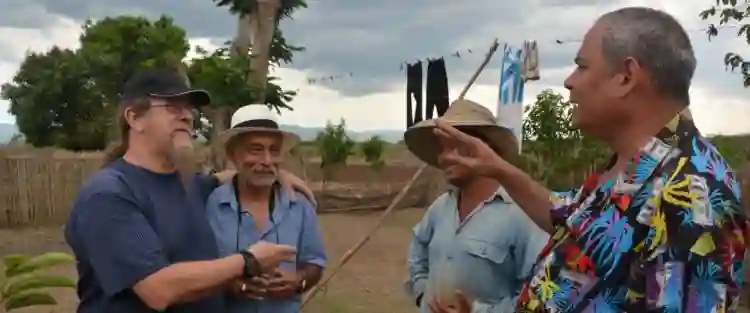 Mambo Man: Guiado pela Música :: "Cuba é um país mais democrático do que os Estados Unidos de Trump", afirma Mo Fini 4 20210218 mambo man papo de cinema 1 1