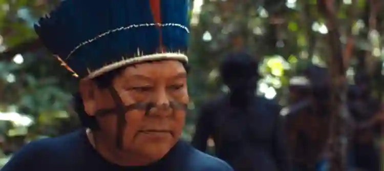 A Última Floresta :: "Era fundamental que o filme mostrasse a força do povo Yanomami", explica o diretor Luiz Bolognesi 7 20210302 a ultima floresta papo de cinema 1 e1614885990469