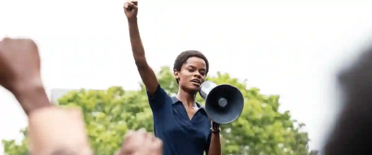 Peabody Awards 2021 :: Small Axe e I May Destroy You estão entre os indicados 2 20210303 small axe mangrove 00 papo de cinema e1614805743915