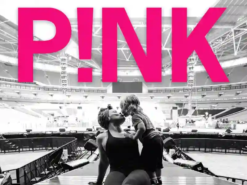 20210319 pink all i know so far amazon papo de cinema 800 1