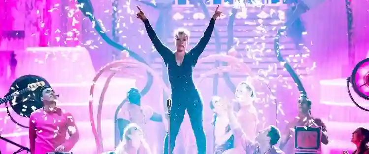 P!NK :: Documentário sobre a cantora combina shows e cenas dos bastidores 2 20210319 pink all i know so far papo de cinema 750 1